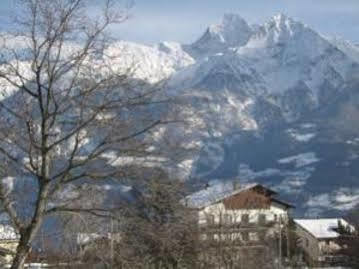 Hôtel Hirondelle à Aoste Extérieur photo